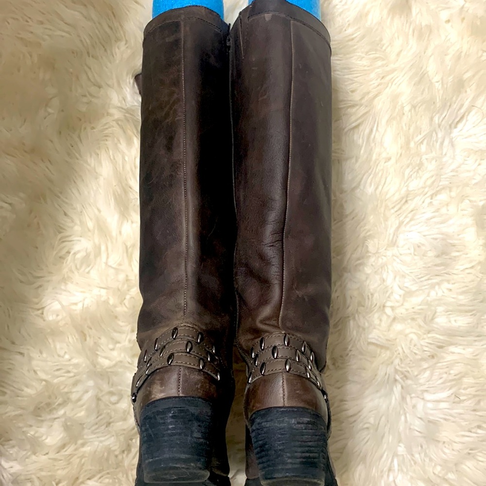 Antonio Melani Leather Tall boot size 8 color is what I would call sealskin. - Picture 5 of 12